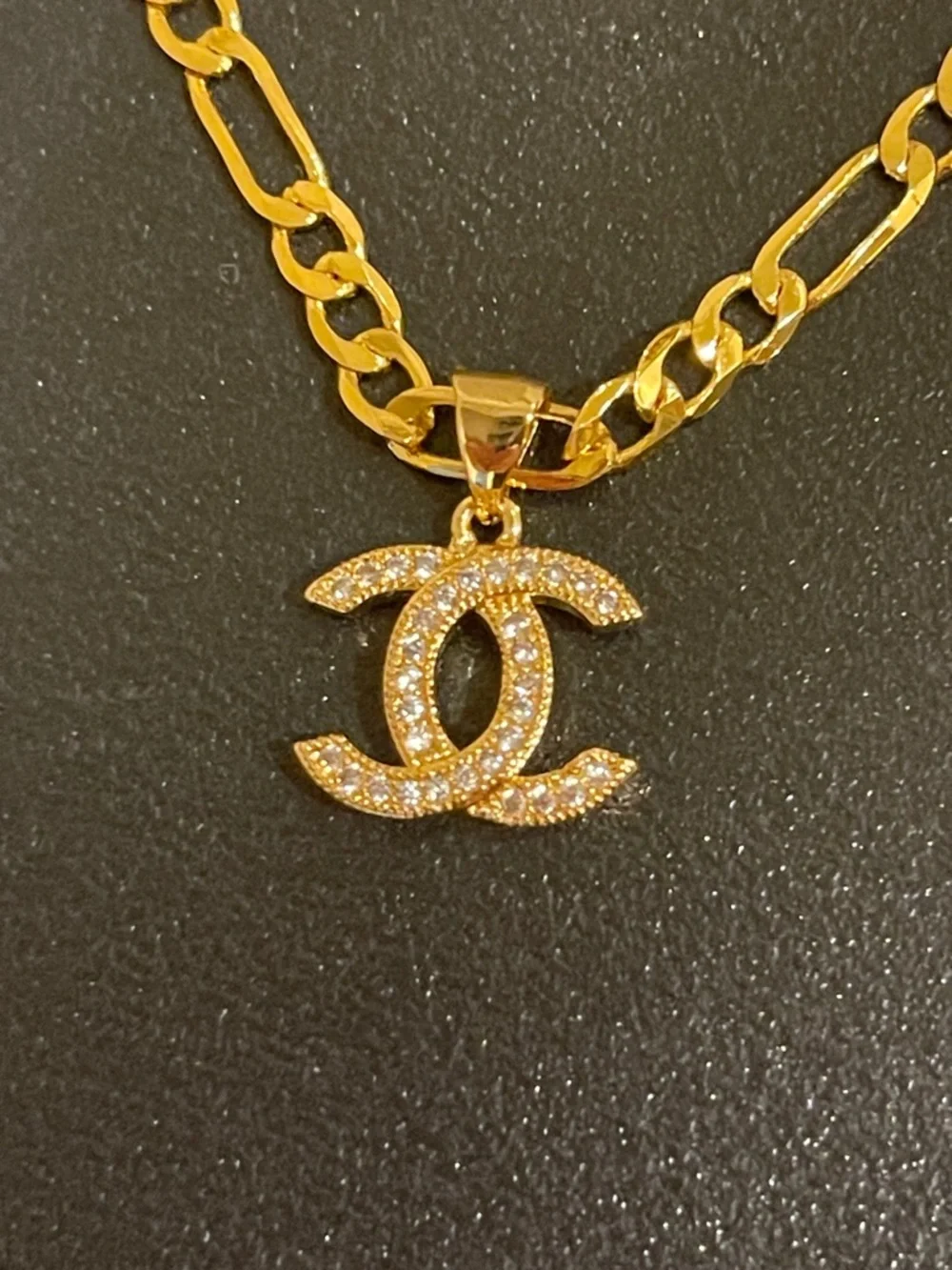 Chanel Gold-Tone Interlocking Logo Pendant And Chain Necklace - Picture 4 of 10